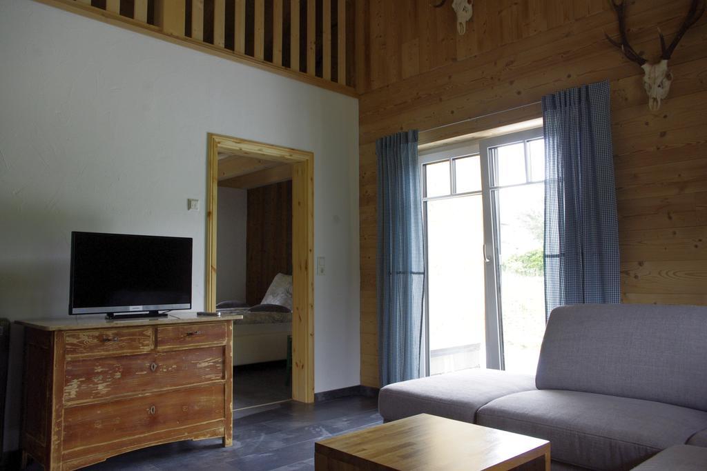 Huettenflair-Mosel Ferienwohnung Enkirch Exterior photo